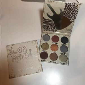 Crown Pro Cosmetics Glam Metals Palette